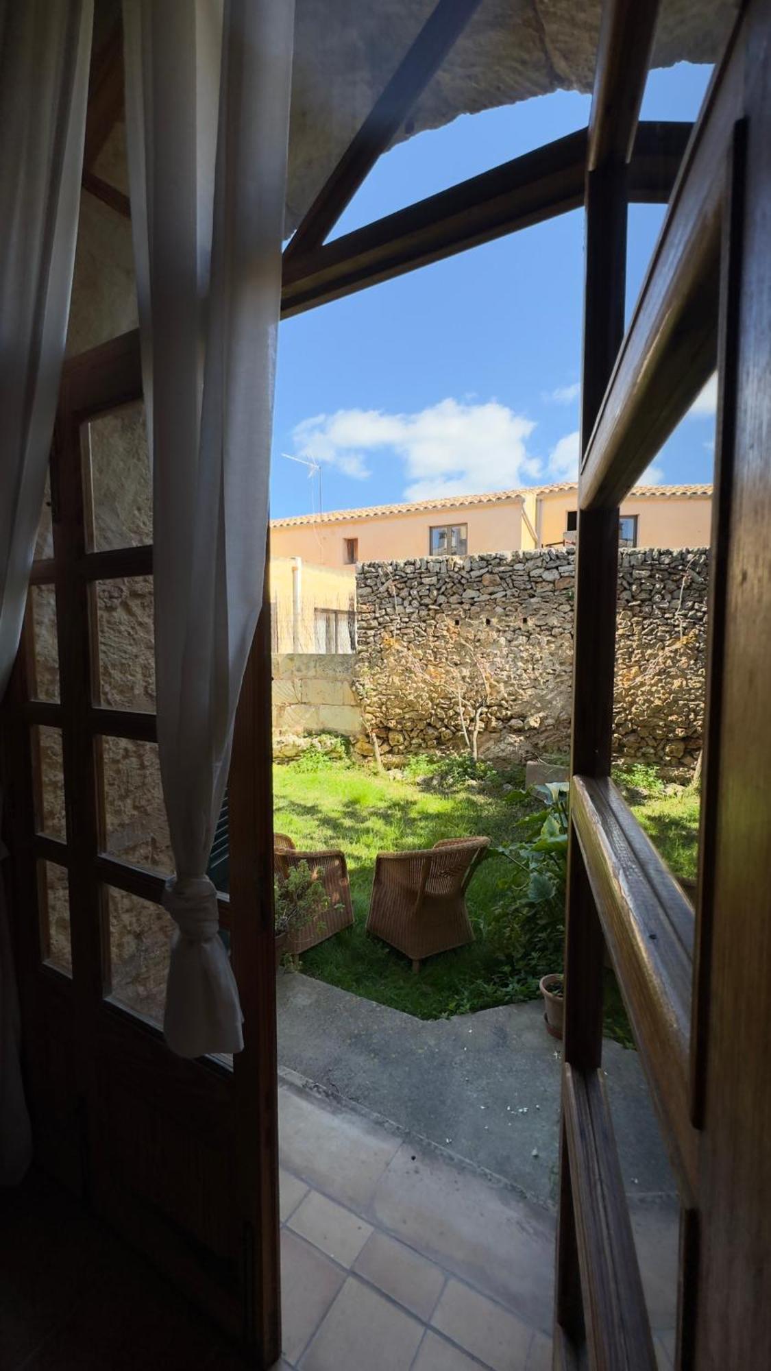 Hotel Bagot
